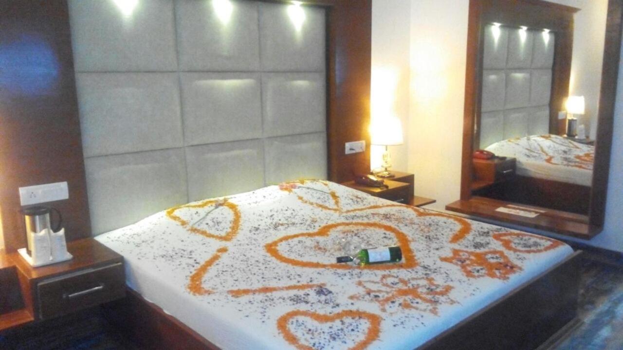 Himalayan Nomad Cottage, Manali ! All 2 Bedroom Independent Cottages ! Personal Lawn Every Cottage ! Parking ! Scenic Mountains View ! Spacious Rooms ! Exterior foto