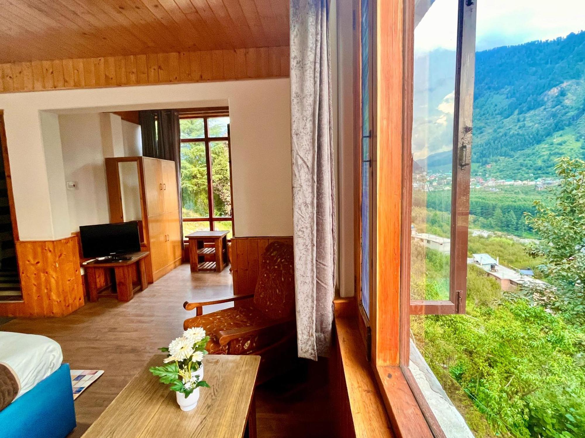 Himalayan Nomad Cottage, Manali ! All 2 Bedroom Independent Cottages ! Personal Lawn Every Cottage ! Parking ! Scenic Mountains View ! Spacious Rooms ! Exterior foto