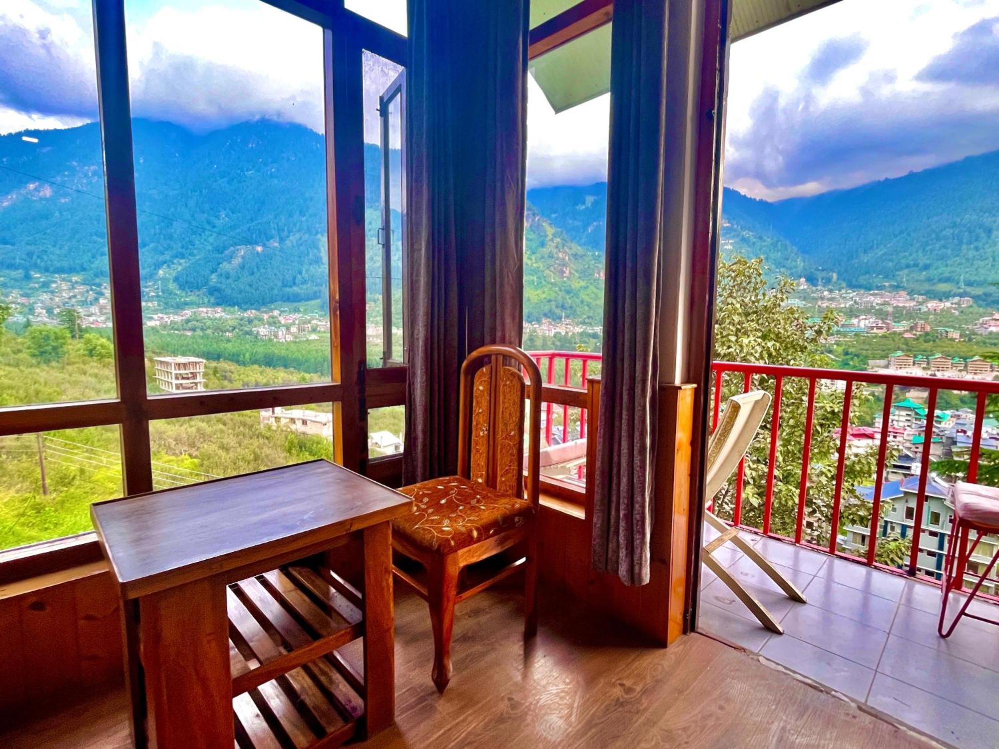 Himalayan Nomad Cottage, Manali ! All 2 Bedroom Independent Cottages ! Personal Lawn Every Cottage ! Parking ! Scenic Mountains View ! Spacious Rooms ! Exterior foto