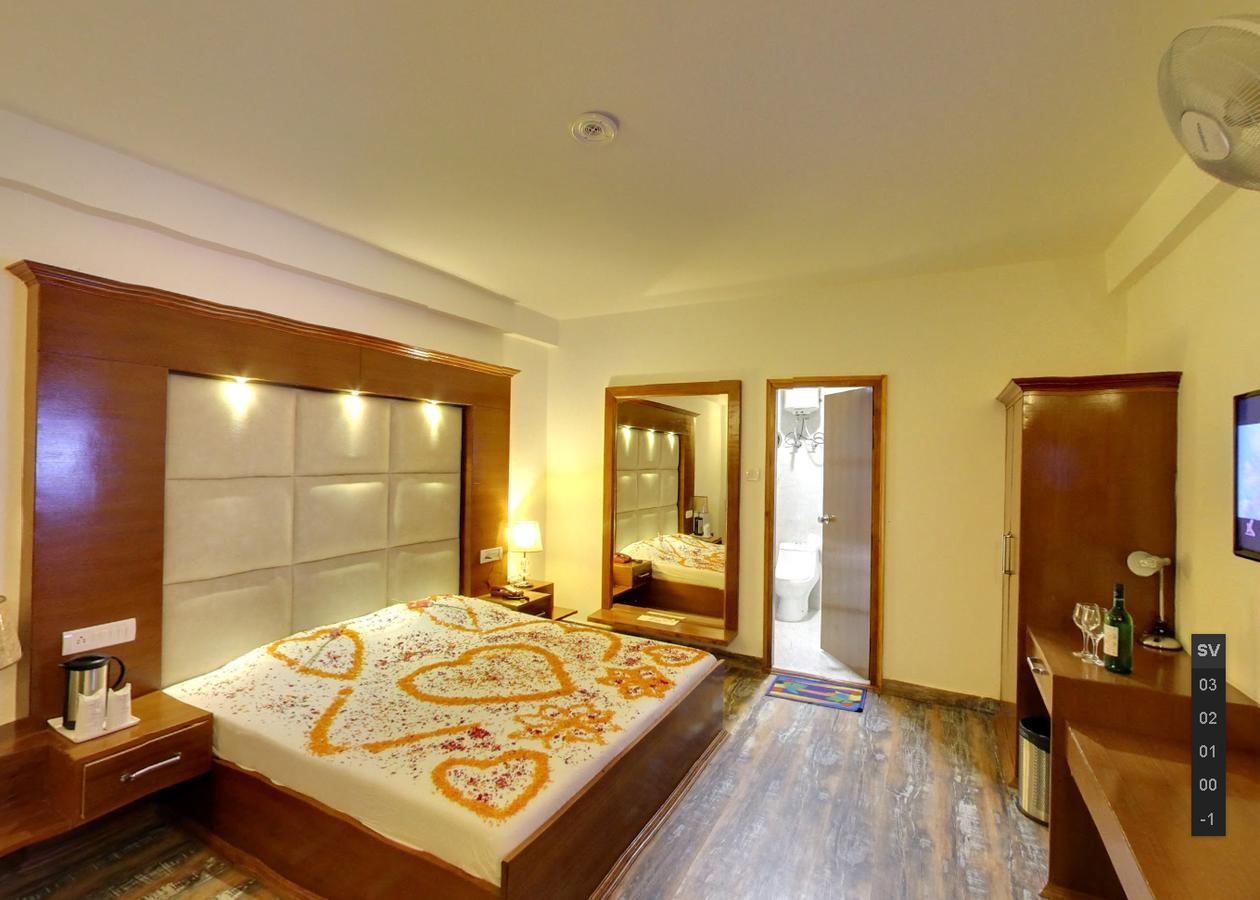 Himalayan Nomad Cottage, Manali ! All 2 Bedroom Independent Cottages ! Personal Lawn Every Cottage ! Parking ! Scenic Mountains View ! Spacious Rooms ! Exterior foto